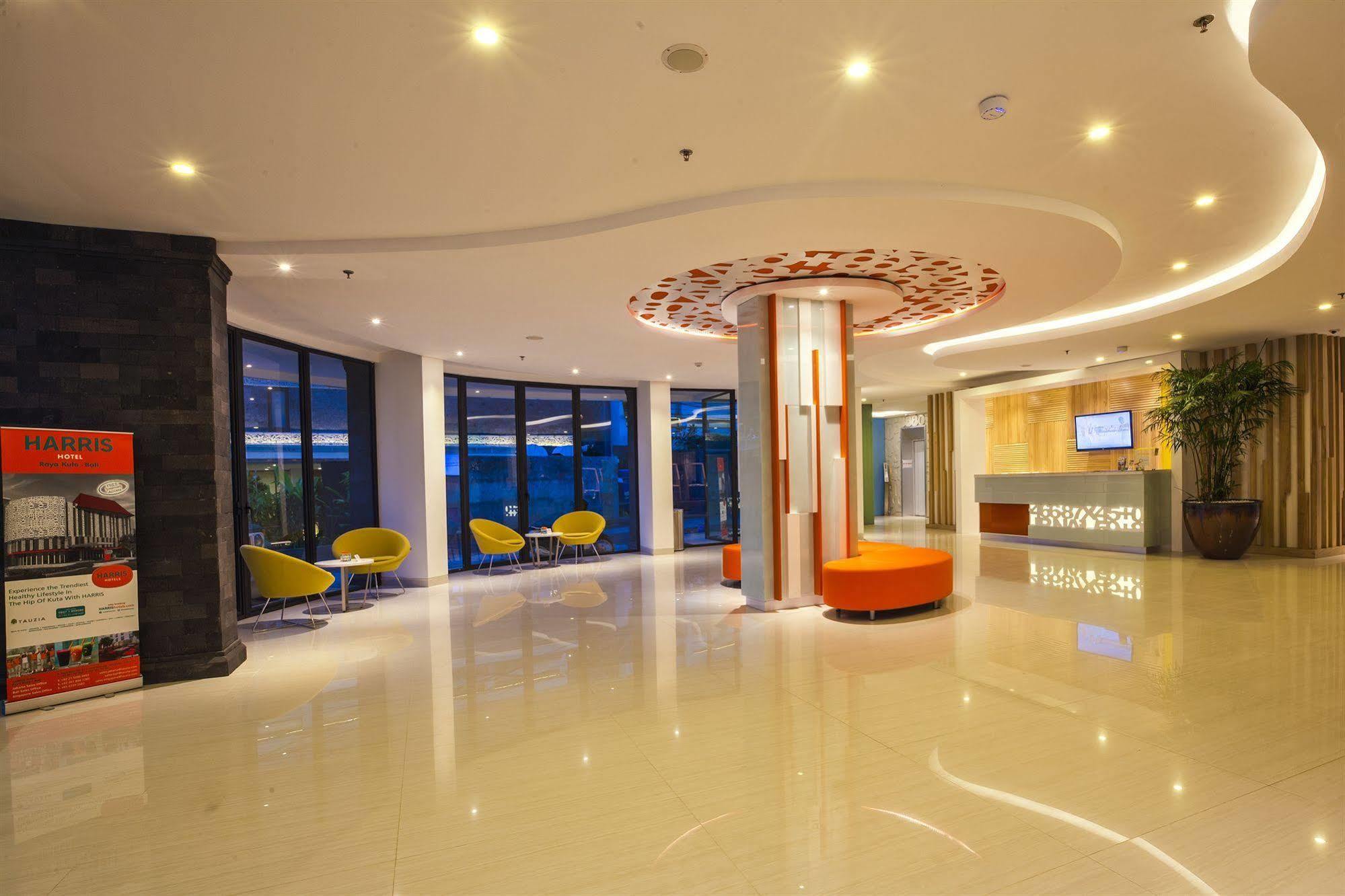 Harris Hotel Raya Kuta Lombok Buitenkant foto