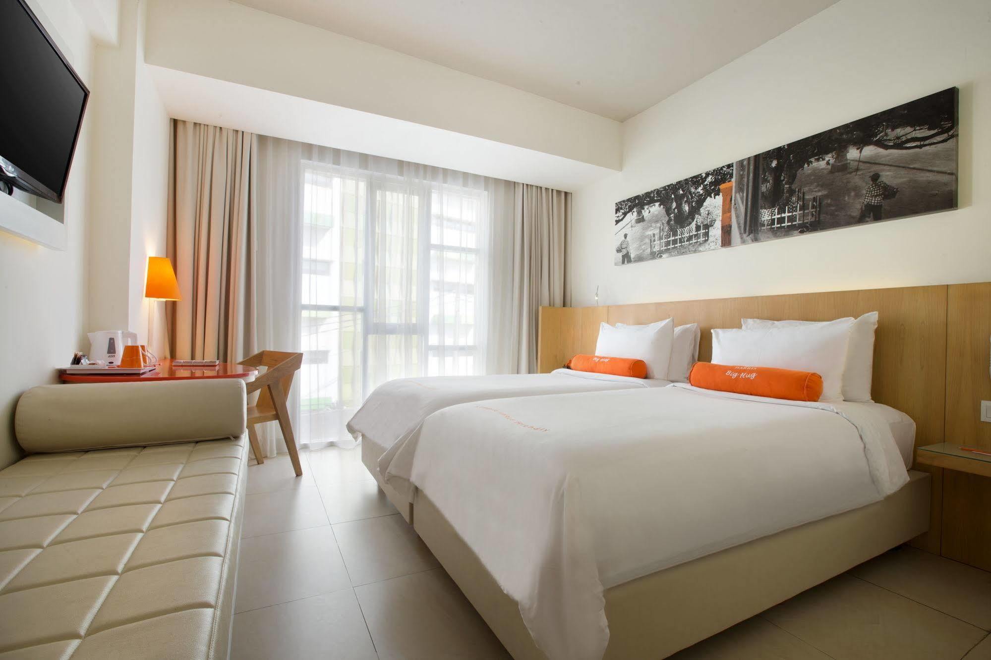 Harris Hotel Raya Kuta Lombok Buitenkant foto
